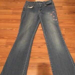 Cute for younger girls.